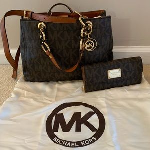 MICHAEL Michael Kors Signature Handbag